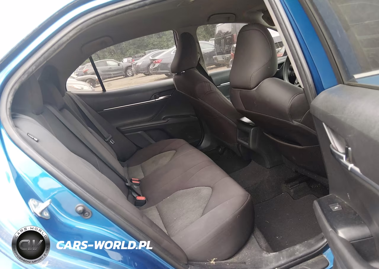 2019 Toyota Camry Le VIN:4T1B11HK2KU255113 - 8