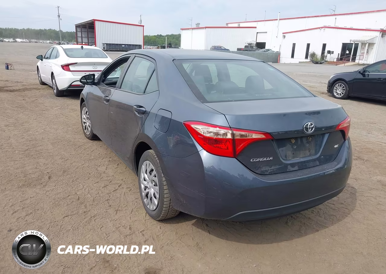 2018 Toyota Corolla Le VIN:2T1BURHE1JC974255 - 3