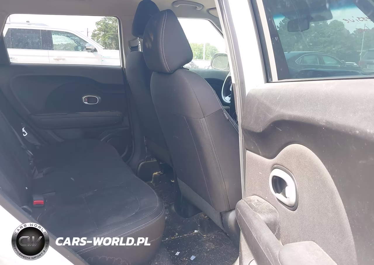 2018 Kia Soul VIN:KNDJN2A2XJ7558870 - 8