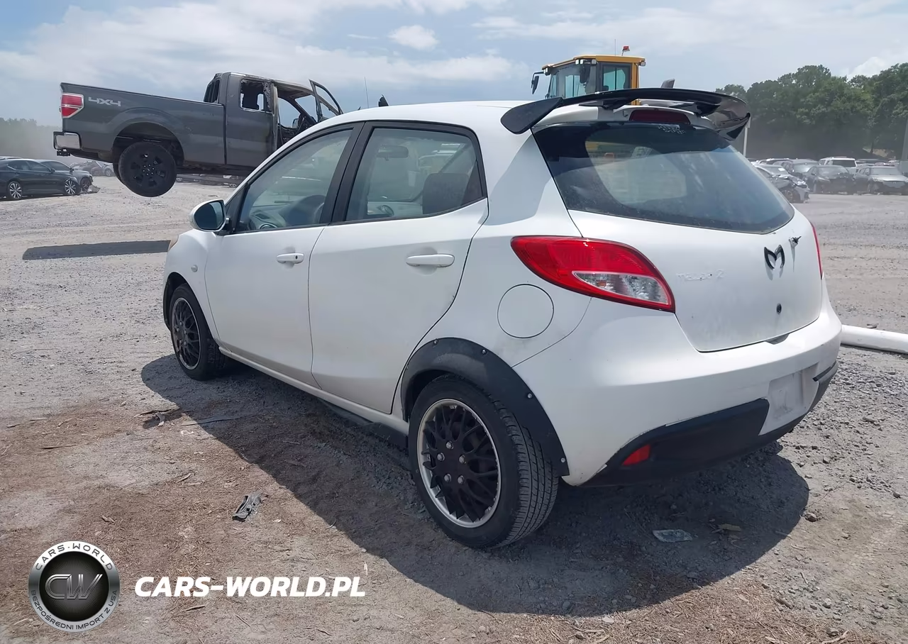 2011 Mazda Mazda2 Sport VIN:JM1DE1HZ7B0110087 - 3