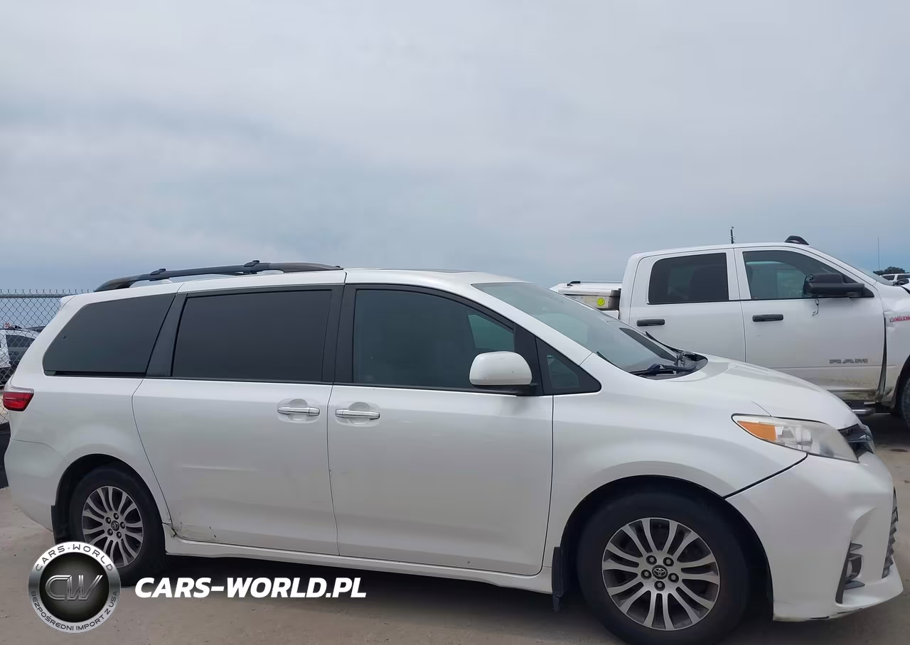 2018 Toyota Sienna Xle 8 Passenger VIN:5TDYZ3DC4JS934983 - 13