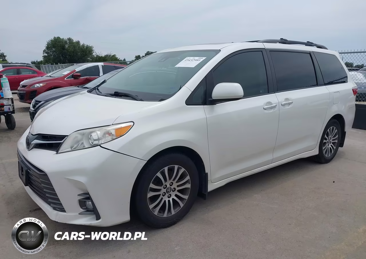 2018 Toyota Sienna Xle 8 Passenger VIN:5TDYZ3DC4JS934983 - 2