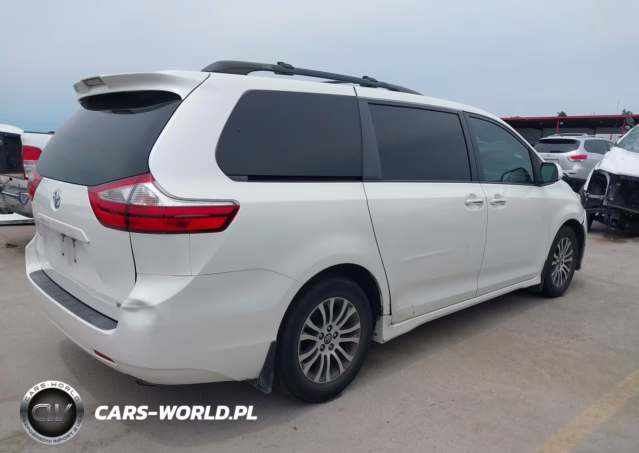 2018 Toyota Sienna Xle 8 Passenger VIN:5TDYZ3DC4JS934983 - 4