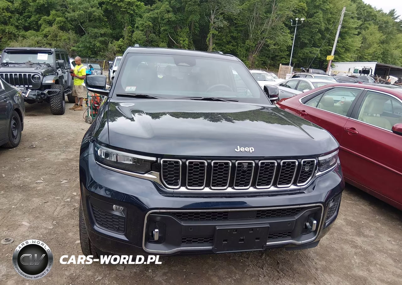 2024 Jeep Grand Cherokee Overland 4X4 VIN:1C4RJHDG4R8621783 - 13