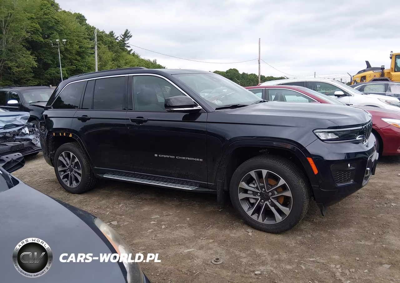 2024 Jeep Grand Cherokee Overland 4X4 VIN:1C4RJHDG4R8621783 - 14