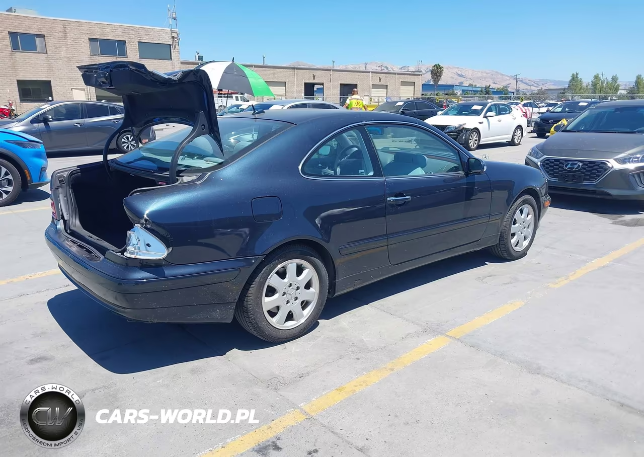 2002 Mercedes-Benz Clk 320 VIN:WDBLJ65G72F196715 - 4