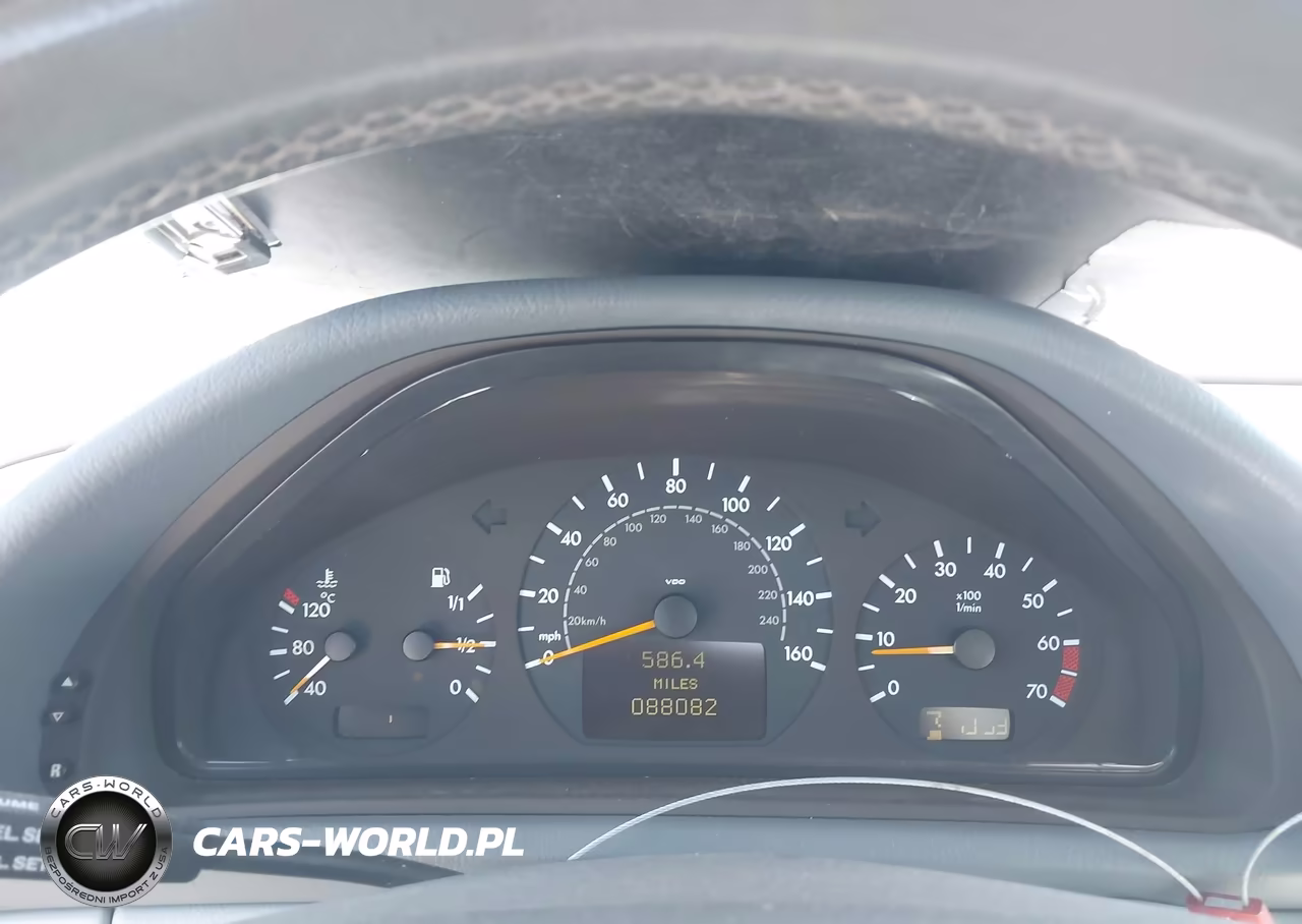 2002 Mercedes-Benz Clk 320 VIN:WDBLJ65G72F196715 - 7