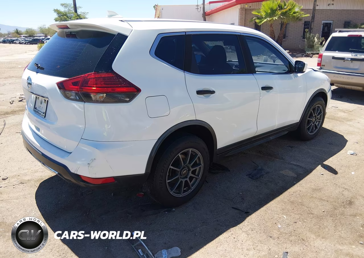2017 Nissan Rogue S VIN:KNMAT2MT1HP608303 - 4