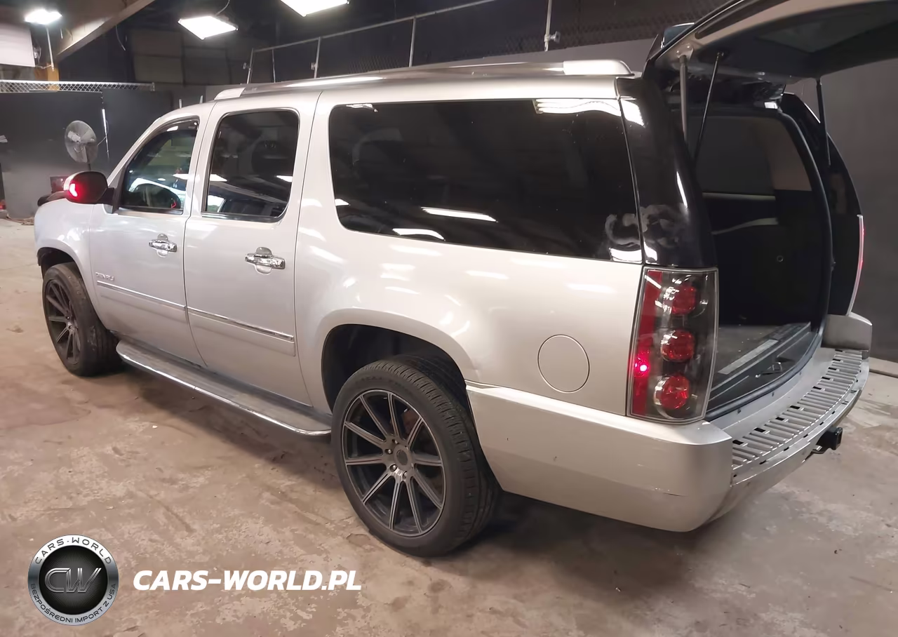 2014 GMC Yukon Xl 1500 Denali VIN:1GKS2MEF1ER176229 - 3