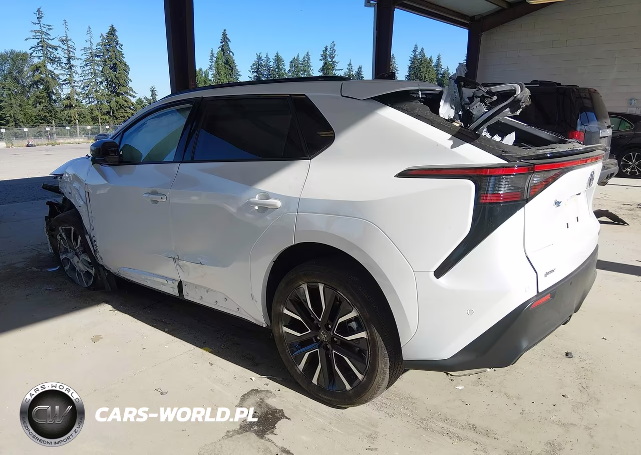 2026 Toyota Bz Limited VIN:JTMBCAEB1TJ014570 - 3