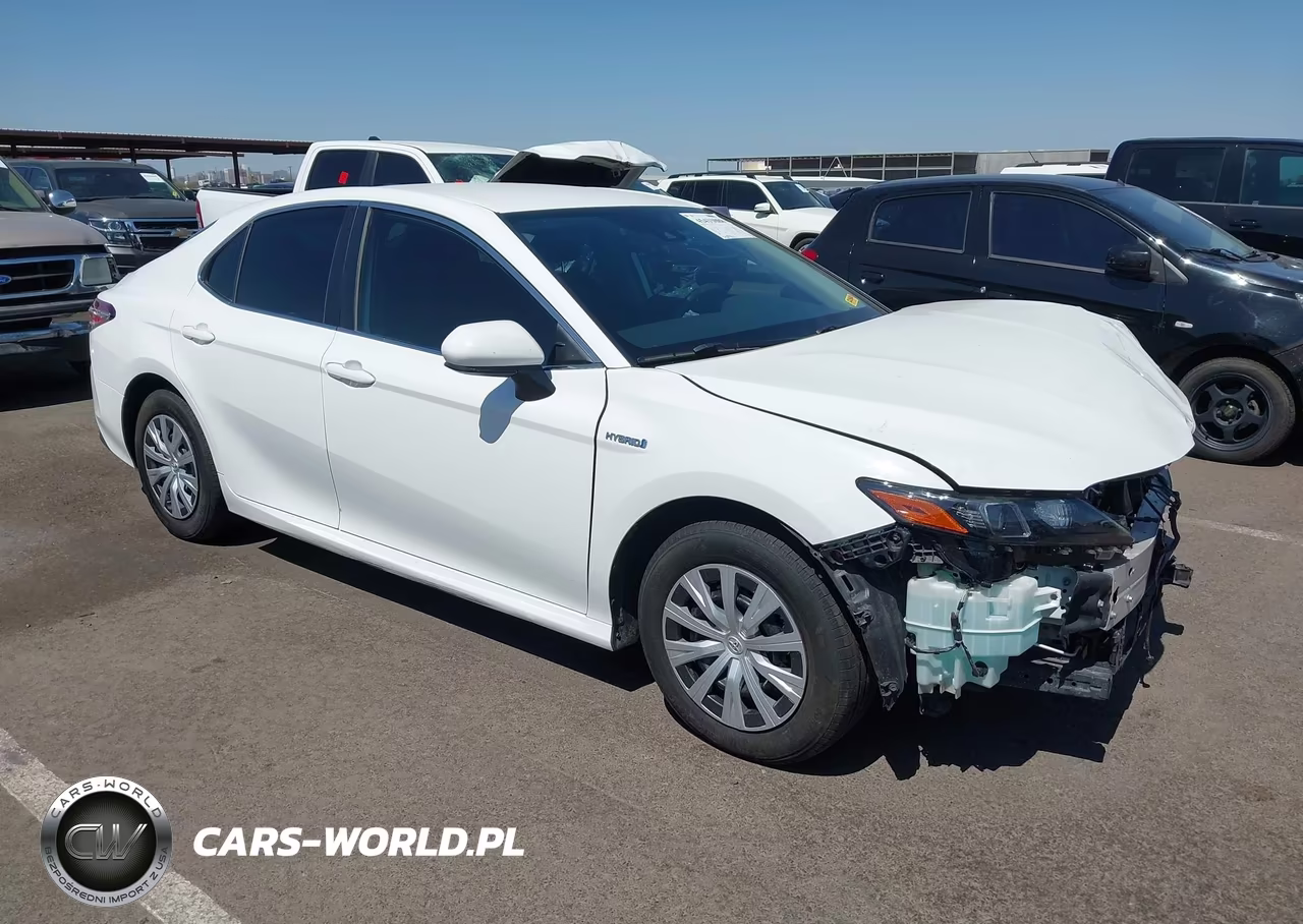 2020 Toyota Camry Le Hybrid – zdjęcie 1 z 17
