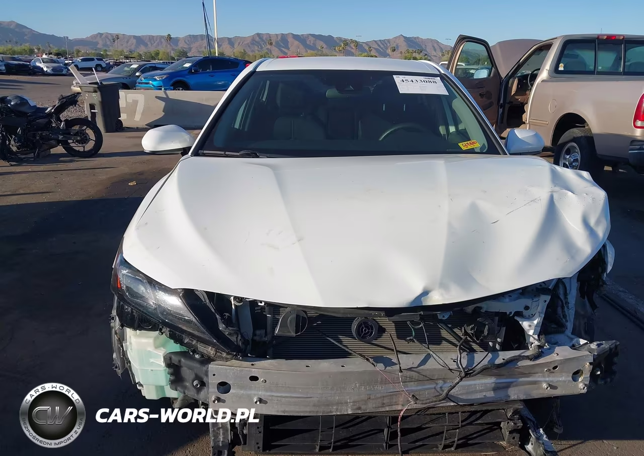 2020 Toyota Camry Le Hybrid VIN:4T1C31AK2LU530747 - 13