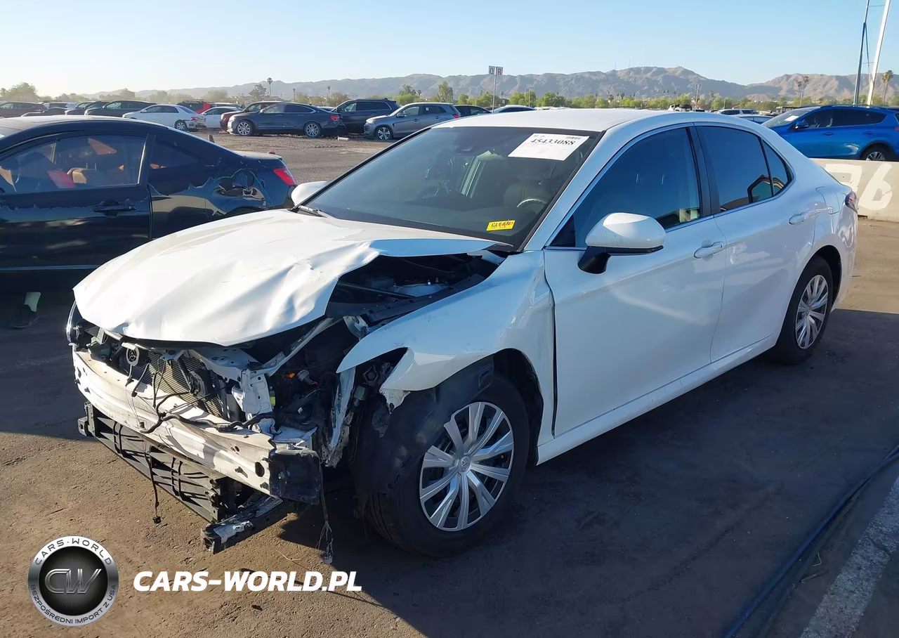 2020 Toyota Camry Le Hybrid VIN:4T1C31AK2LU530747 - 2