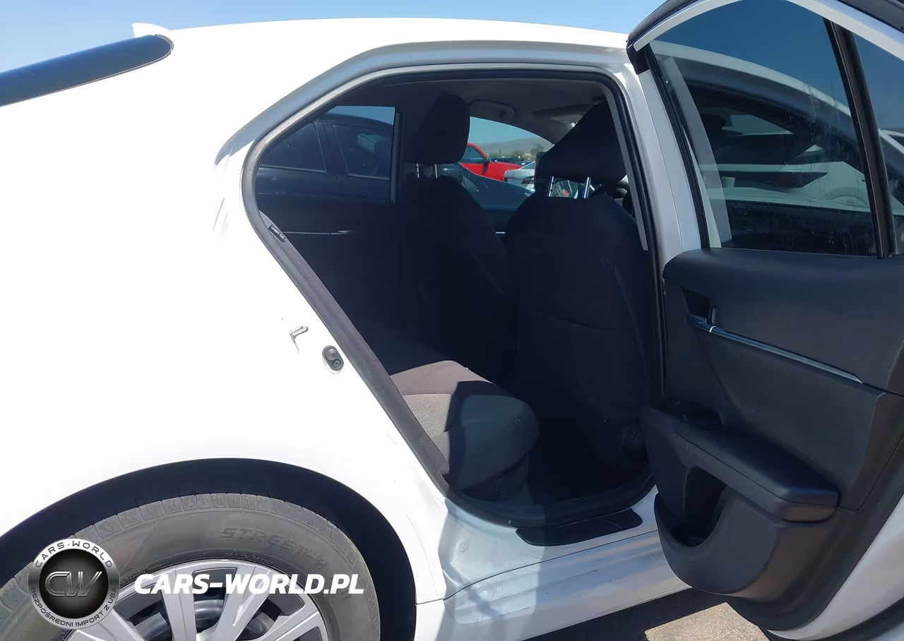 2020 Toyota Camry Le Hybrid VIN:4T1C31AK2LU530747 - 8