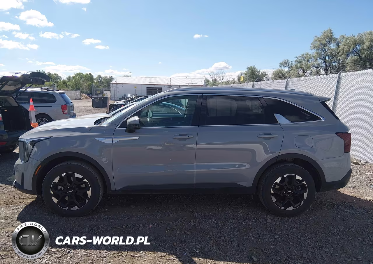 2025 Kia Sorento S VIN:5XYRLDJC9SG326519 - 14
