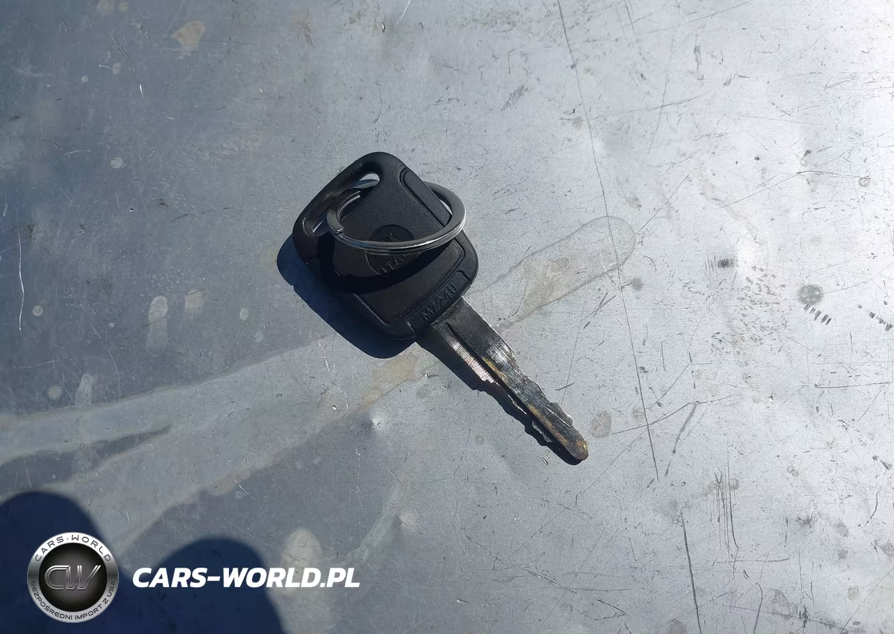 2010 Mazda Mazda3 I Sport VIN:JM1BL1SF5A1185374 - 11