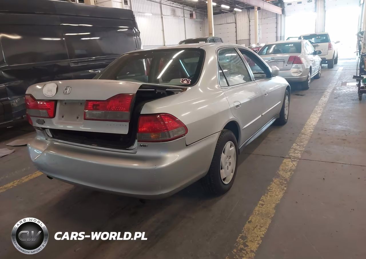 2001 Honda Accord 3.0 Lx VIN:1HGCG16451A012117 - 4
