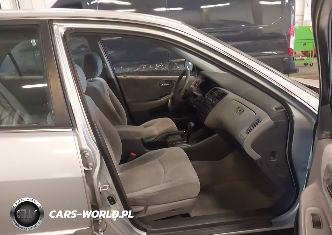 2001 Honda Accord 3.0 Lx VIN:1HGCG16451A012117 - 5