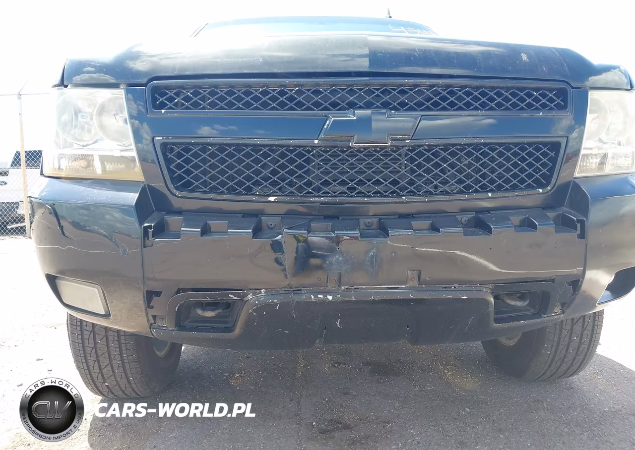 2011 Chevrolet Suburban Lt VIN:1GNSKJE33BR285794 - 6
