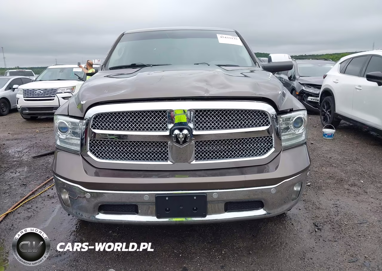 2018 Ram 1500 Laramie 4X4 5'7 Box VIN:1C6RR7NM3JS353900 - 12