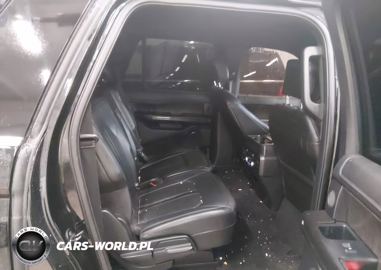 2018 Ford Expedition Max Limited VIN:1FMJK1KT2JEA25008 - 8