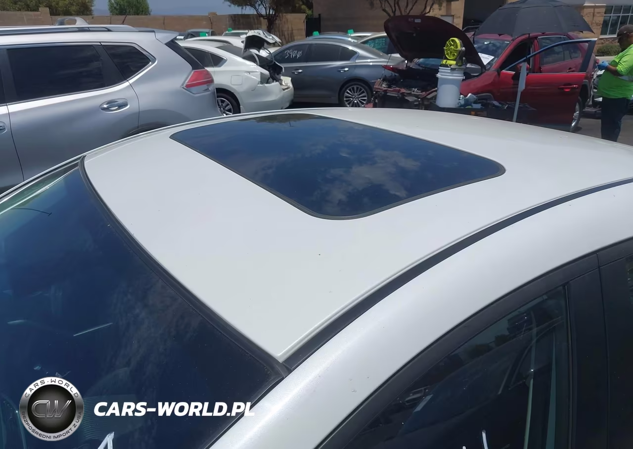 2014 Mazda Mazda3 I Touring VIN:JM1BM1V78E1153462 - 13