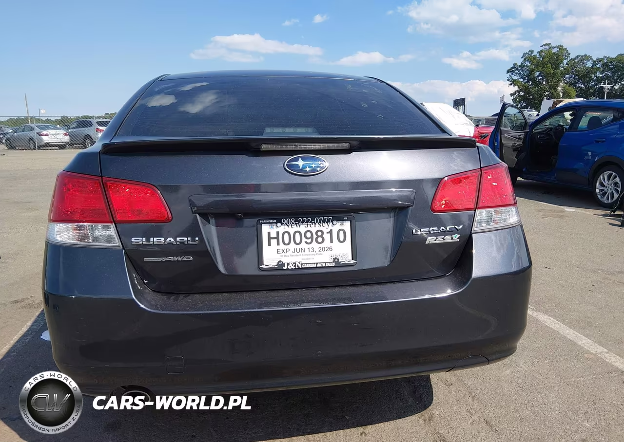 2010 Subaru Legacy 2.5I Premium VIN:4S3BMBC67A3225850 - 16