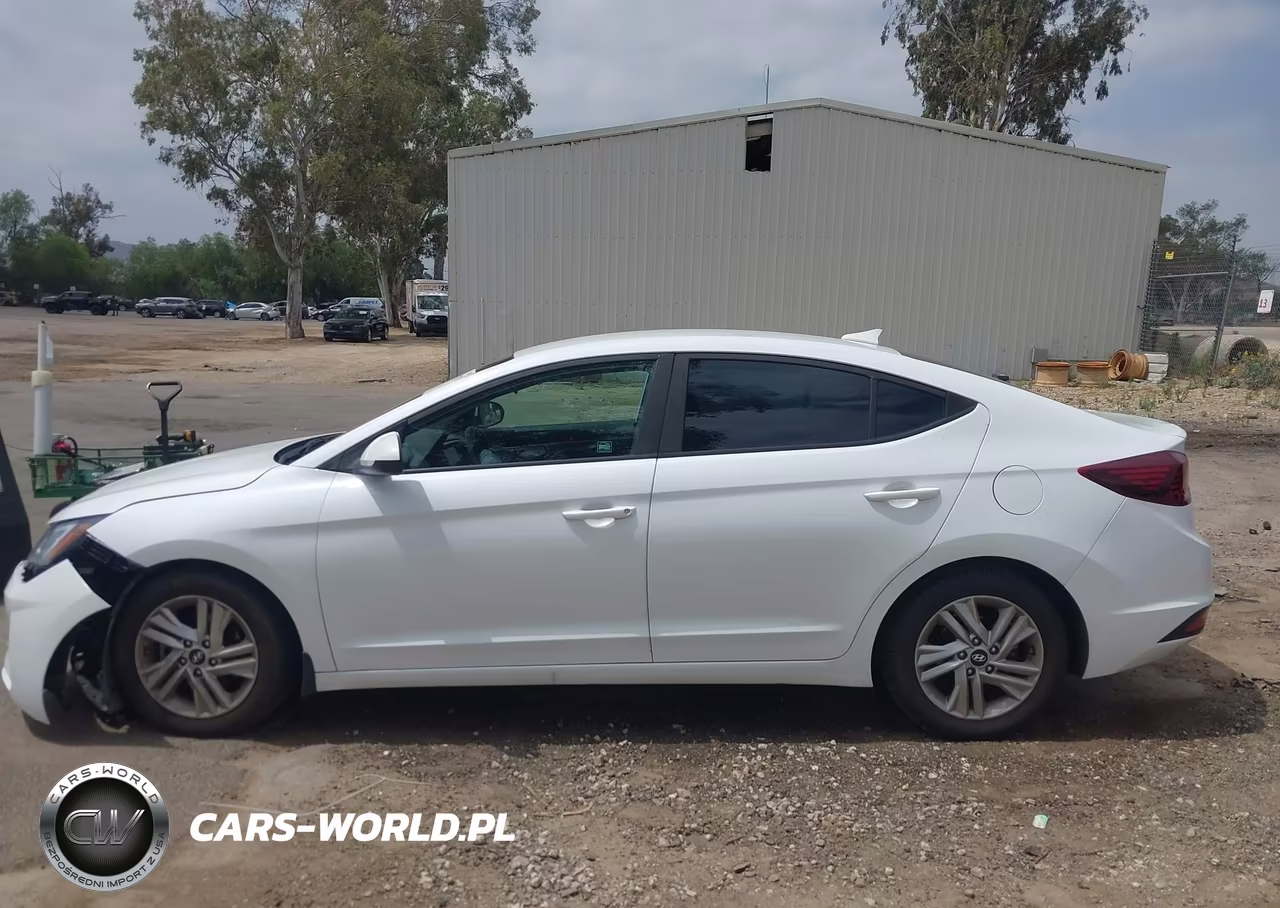 2020 Hyundai Elantra Sel VIN:5NPD84LF4LH568356 - 14