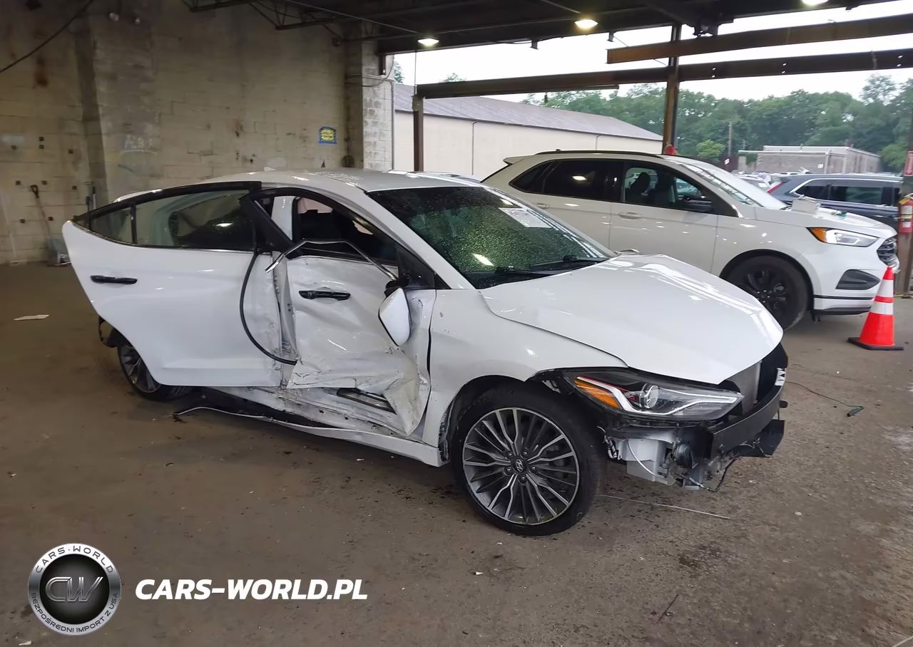 2017 Hyundai Elantra Sport – zdjęcie 1 z 17