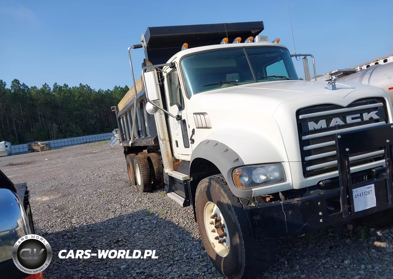 2020 Mack Granite