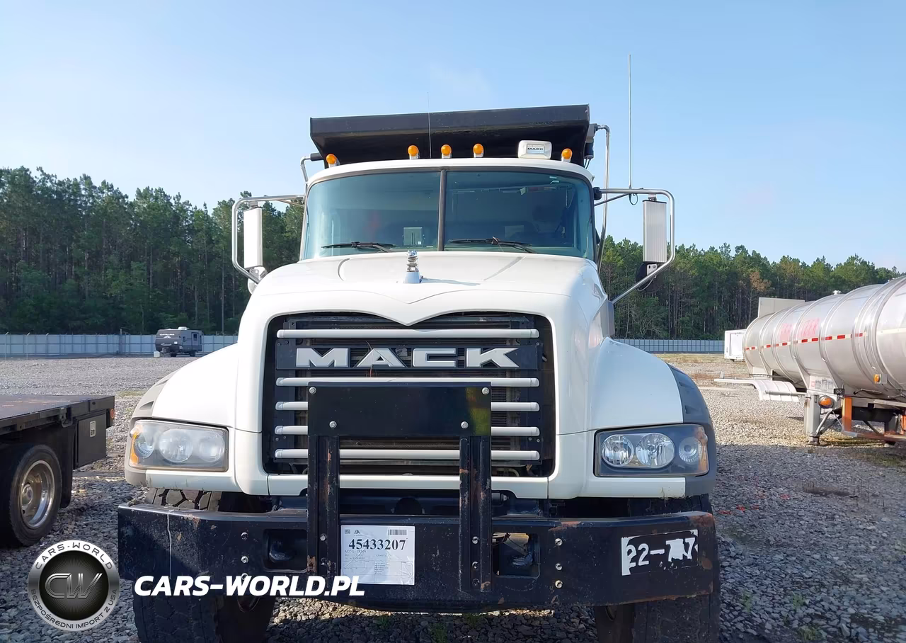 2020 Mack Granite VIN:1M2GR2GC6LM019127 - 13
