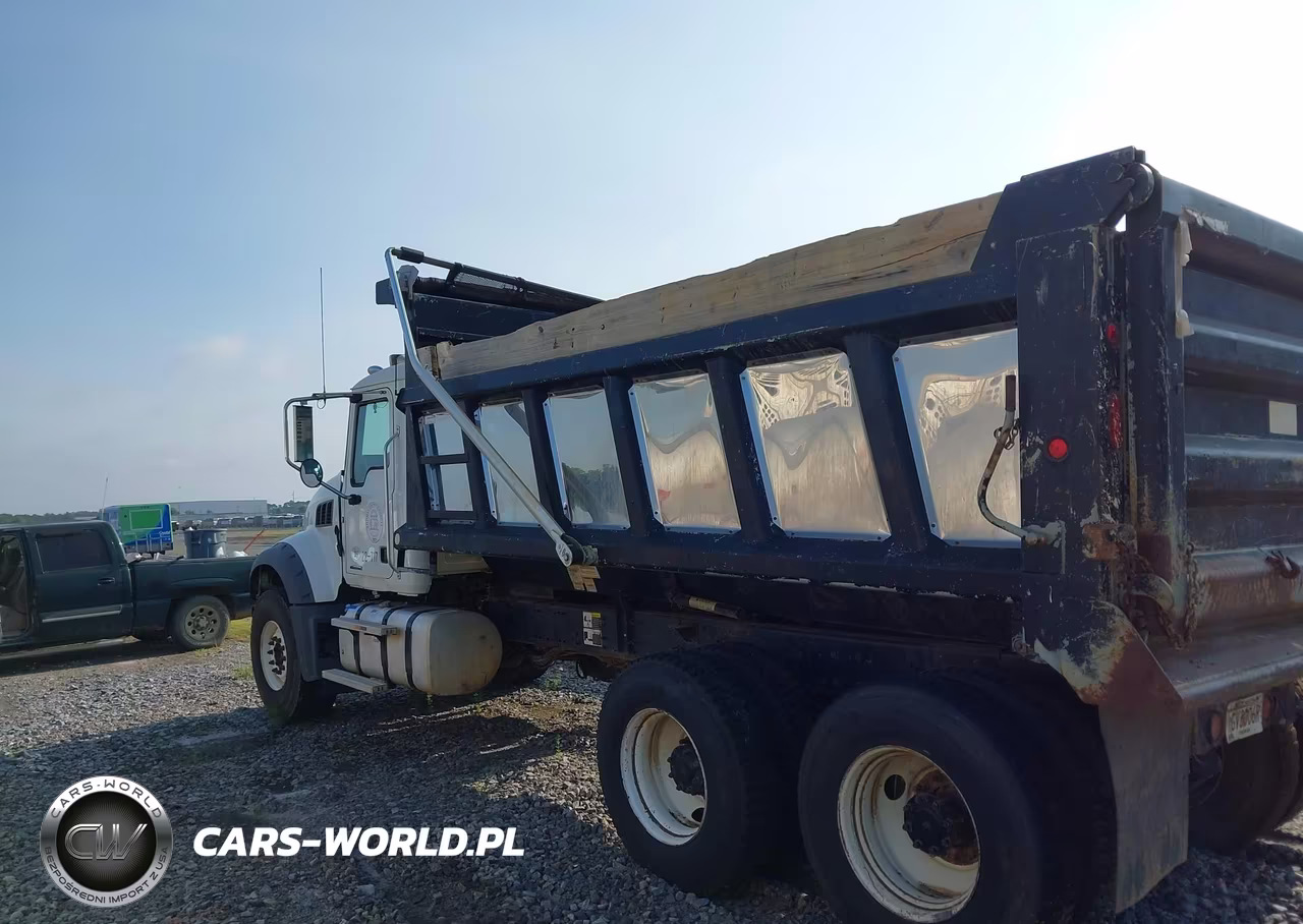 2020 Mack Granite VIN:1M2GR2GC6LM019127 - 15