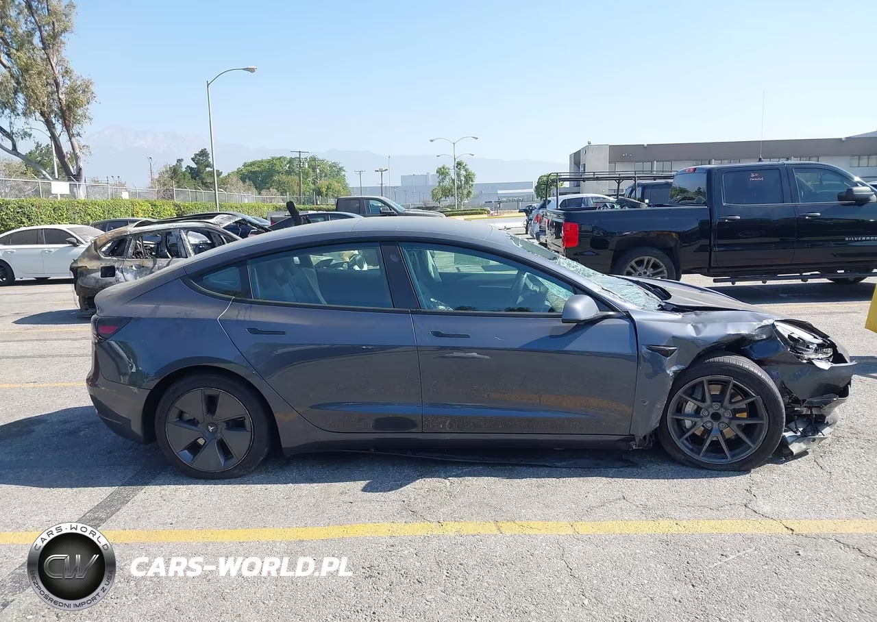 2023 Tesla Model 3 Rear-Wheel Drive VIN:5YJ3E1EAXPF570735 - 13