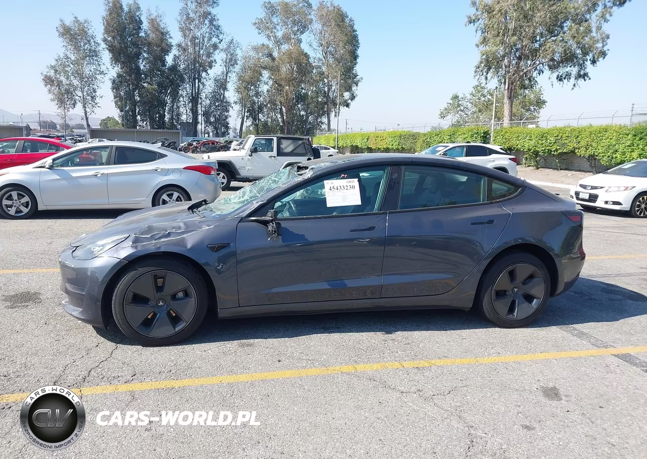 2023 Tesla Model 3 Rear-Wheel Drive VIN:5YJ3E1EAXPF570735 - 14