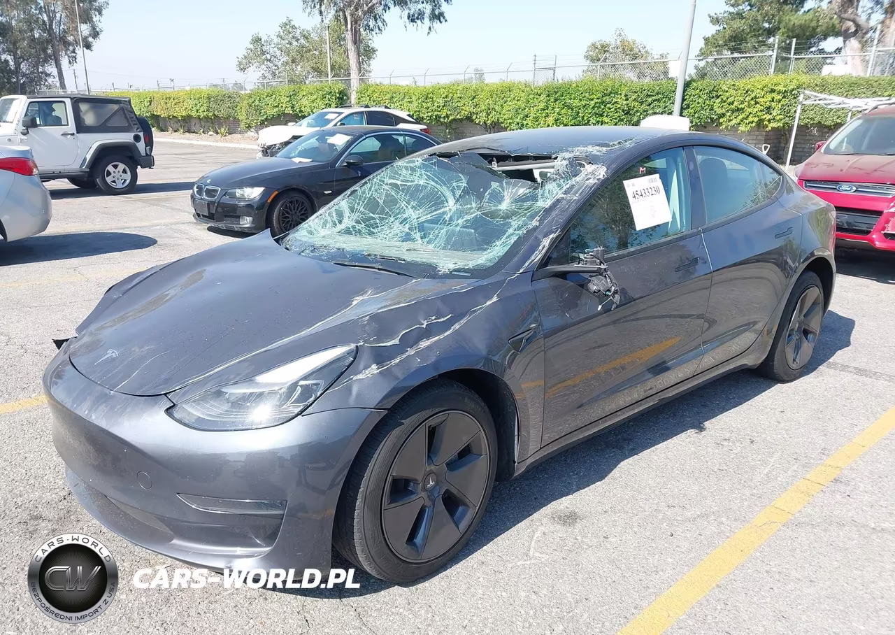 2023 Tesla Model 3 Rear-Wheel Drive VIN:5YJ3E1EAXPF570735 - 2