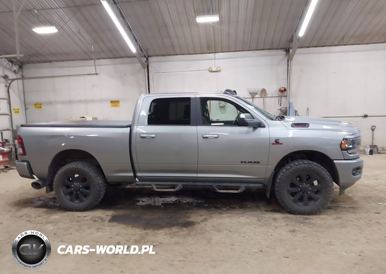 2021 Ram 2500 VIN:3C6UR5DL1MG545139 - 13
