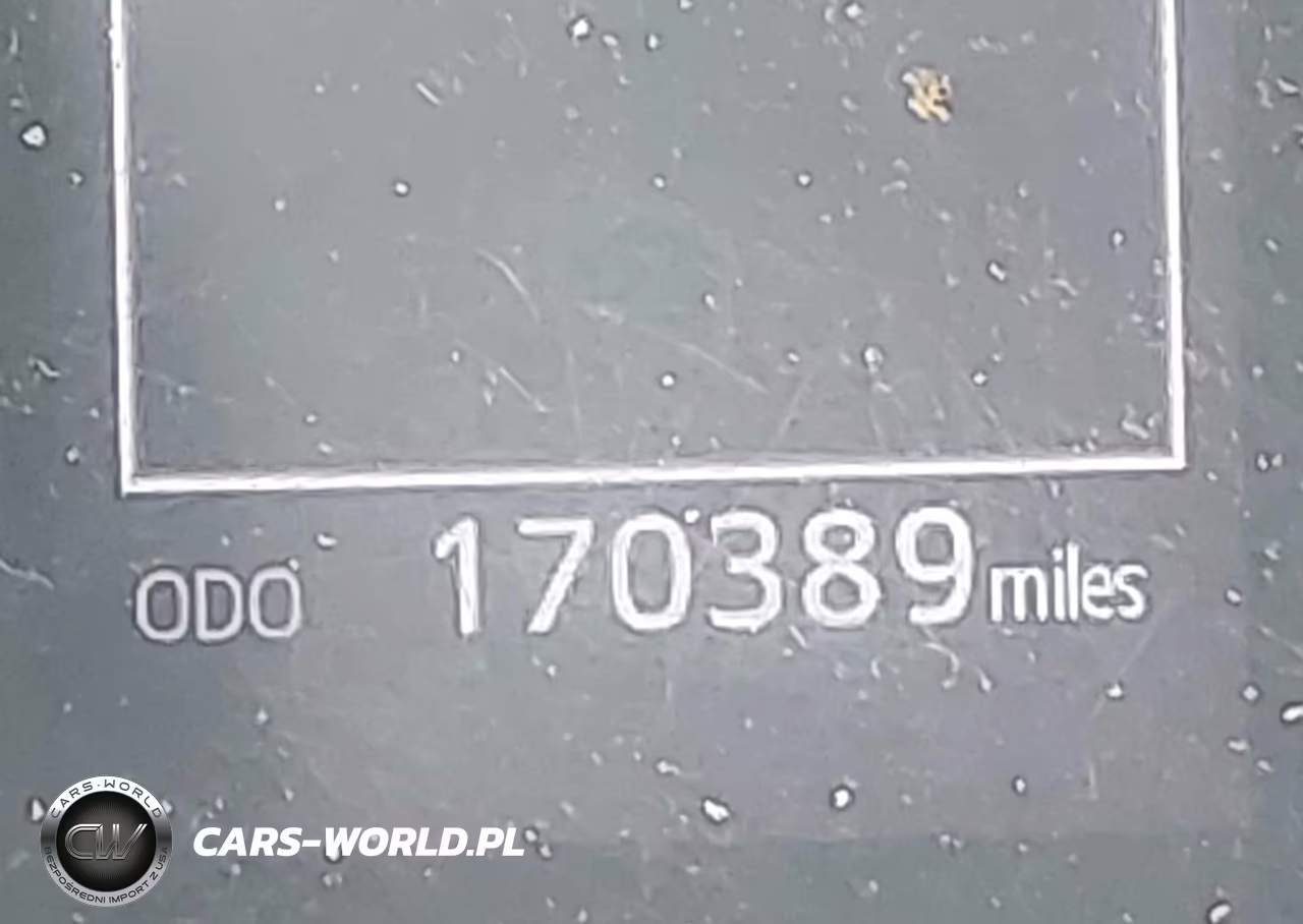 2020 Toyota Camry Le VIN:4T1C11AK3LU506205 - 16