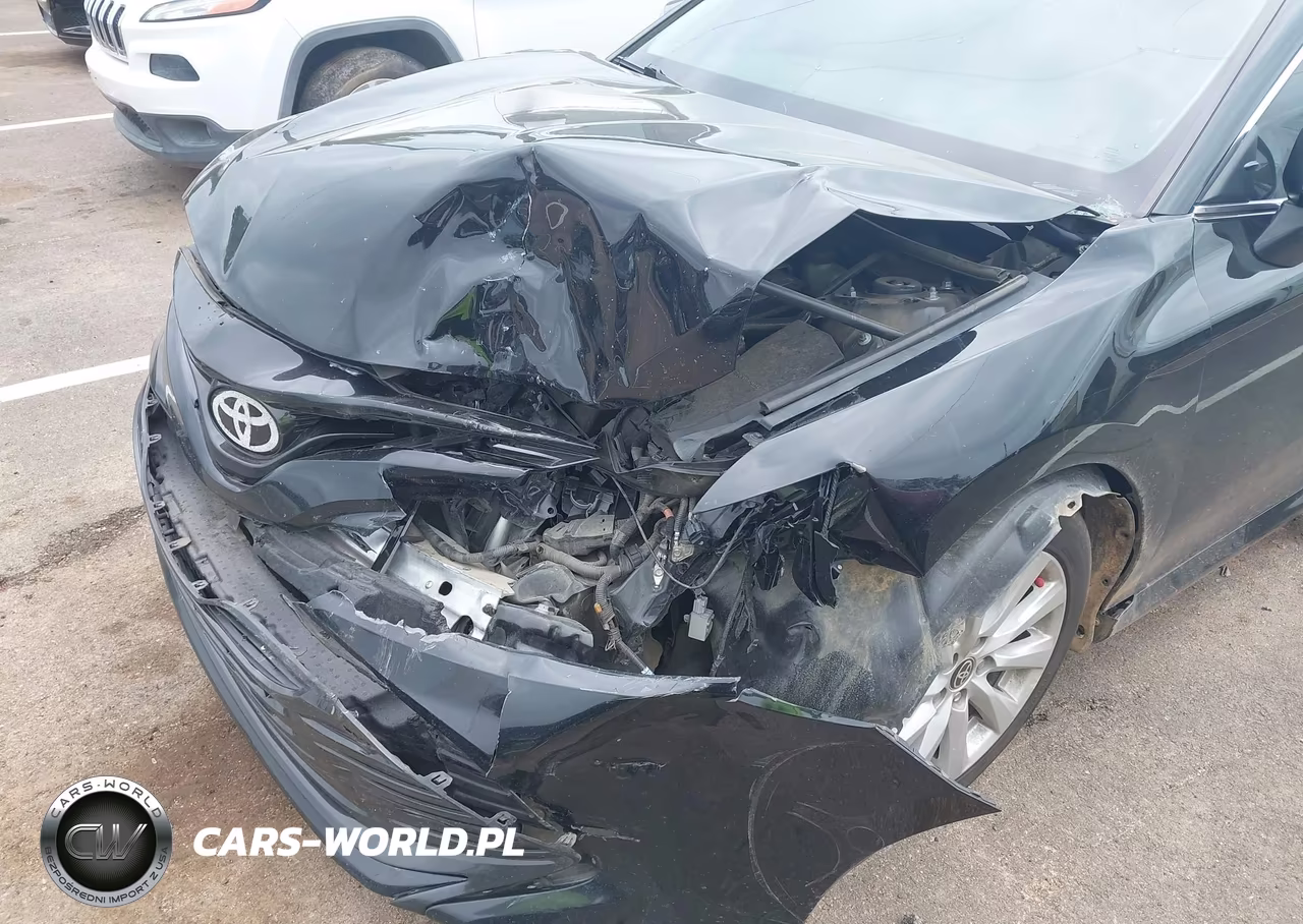 2020 Toyota Camry Le VIN:4T1C11AK3LU506205 - 6