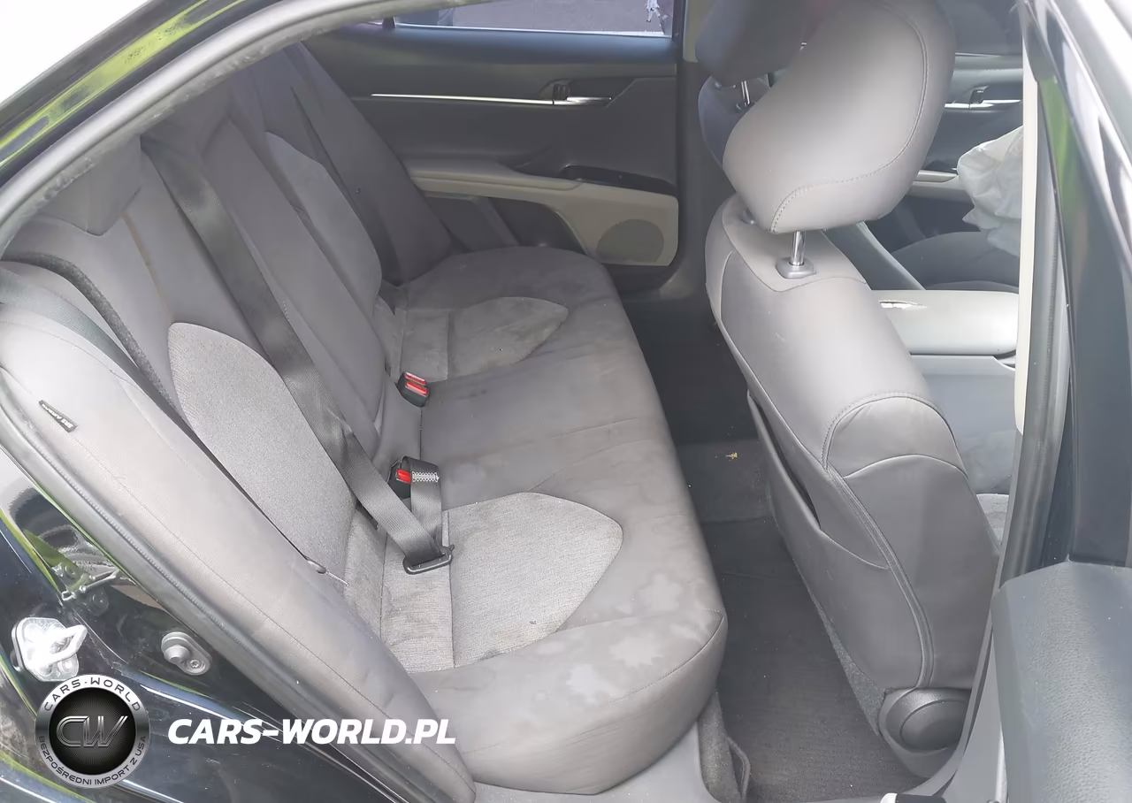 2020 Toyota Camry Le VIN:4T1C11AK3LU506205 - 8
