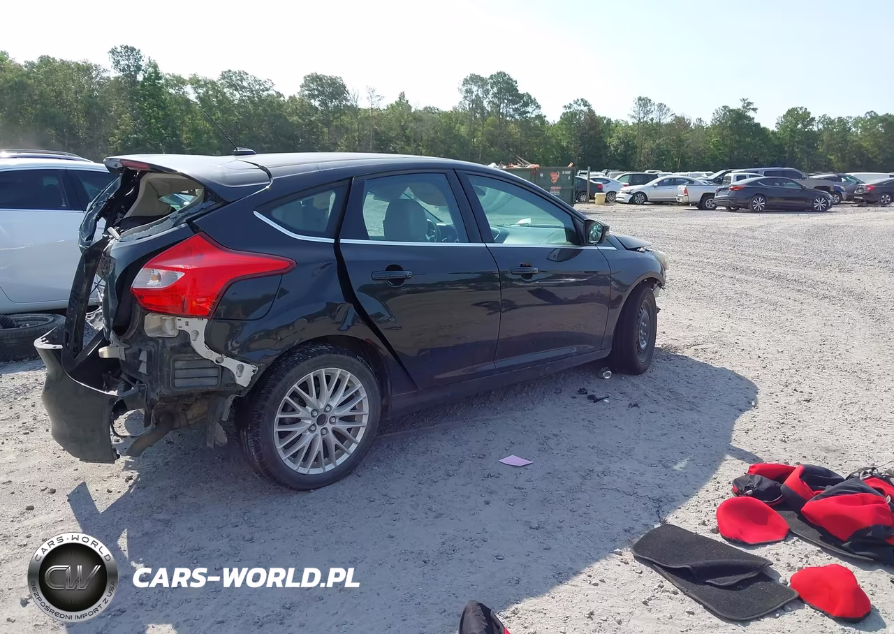 2012 Ford Focus Sel VIN:1FAHP3M26CL479299 - 4