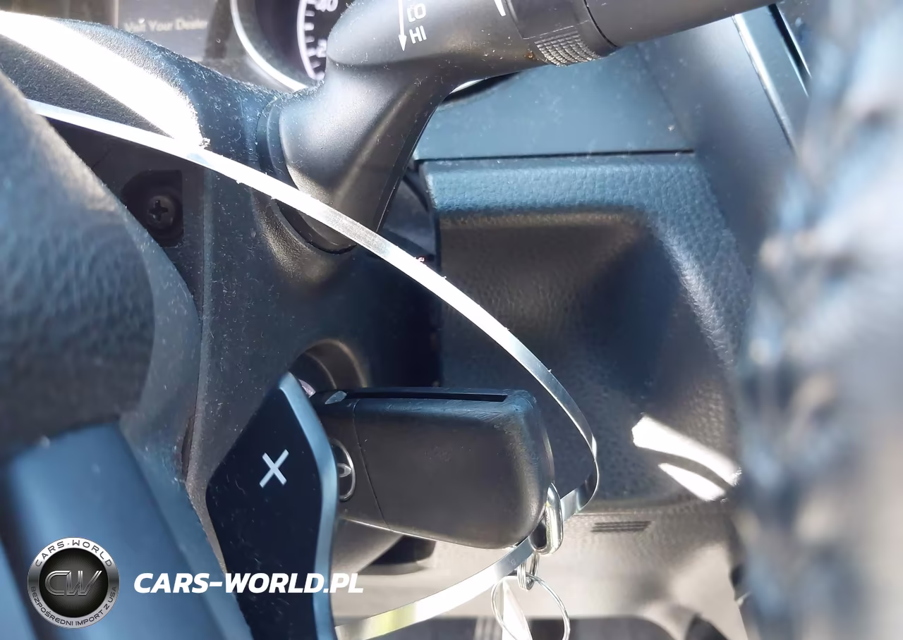 2018 Toyota Camry Se VIN:4T1B11HK9JU018357 - 11