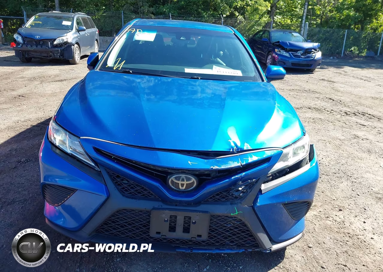 2018 Toyota Camry Se VIN:4T1B11HK9JU018357 - 12