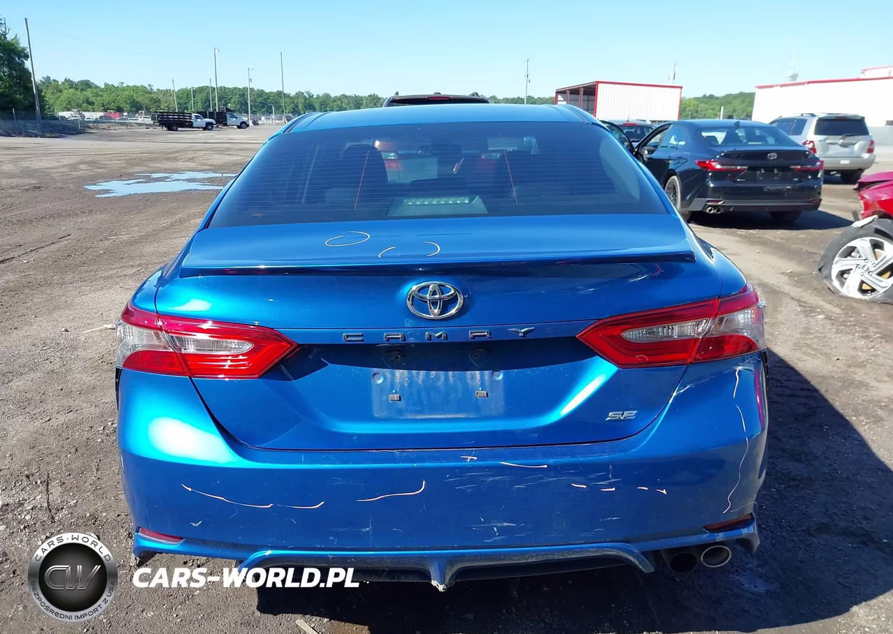 2018 Toyota Camry Se VIN:4T1B11HK9JU018357 - 16