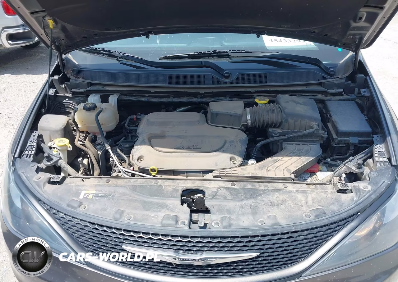 2021 Chrysler Voyager L VIN:2C4RC1AGXMR558420 - 10