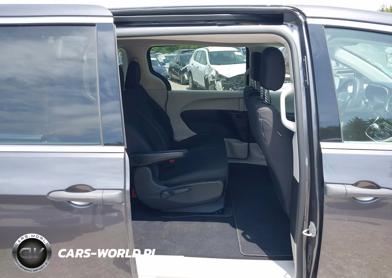2021 Chrysler Voyager L VIN:2C4RC1AGXMR558420 - 8
