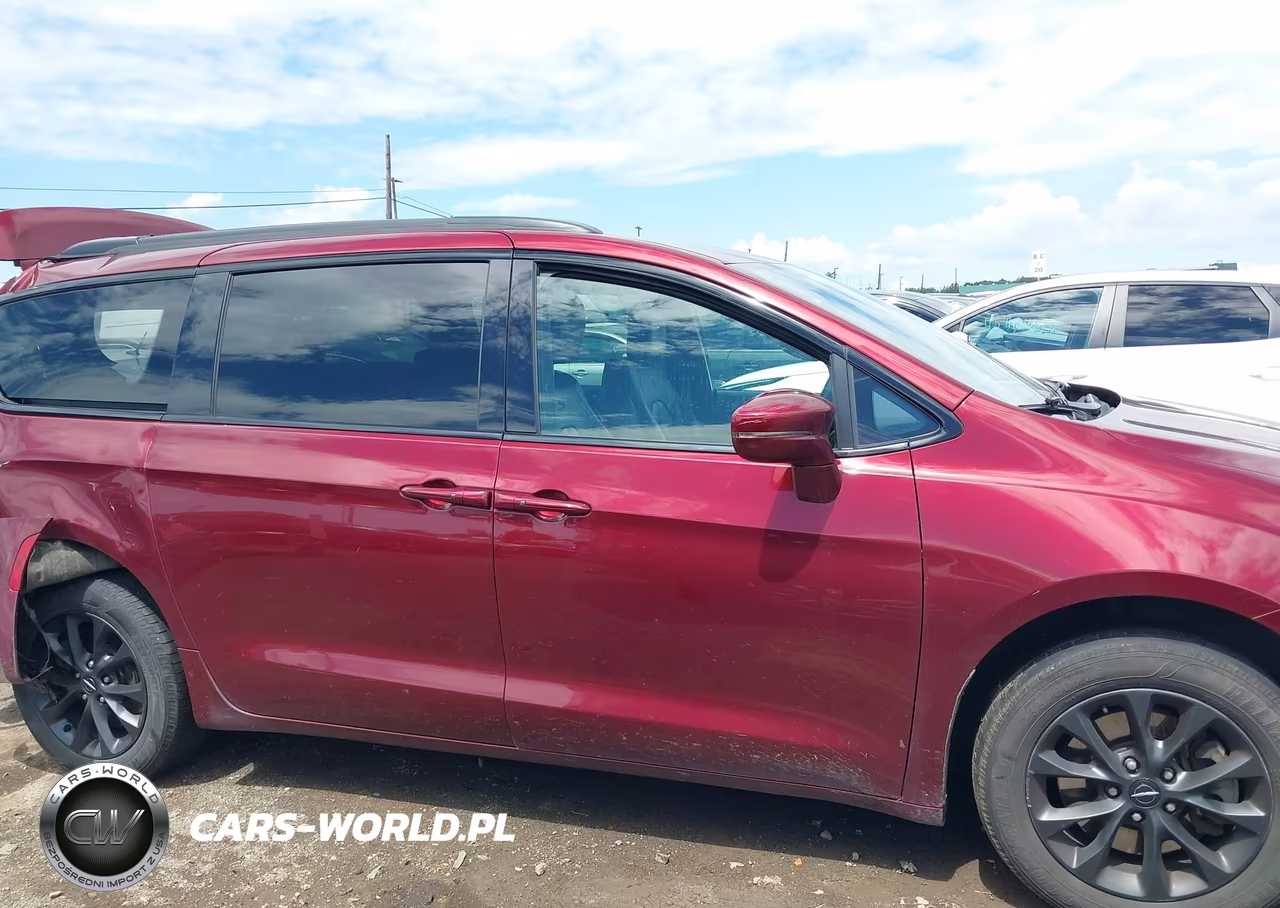 2021 Chrysler Pacifica Touring L Awd VIN:2C4RC3BGXMR599804 - 13
