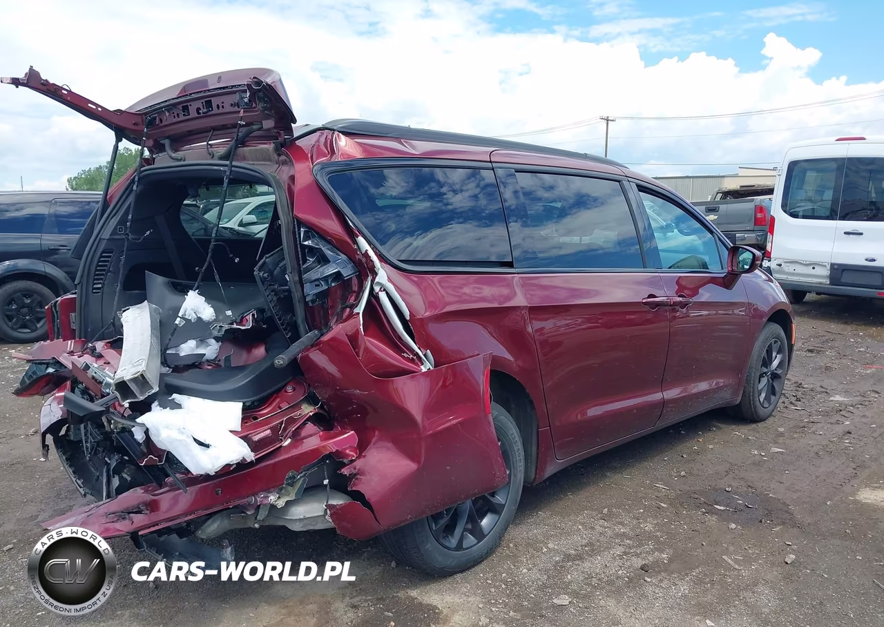 2021 Chrysler Pacifica Touring L Awd VIN:2C4RC3BGXMR599804 - 4