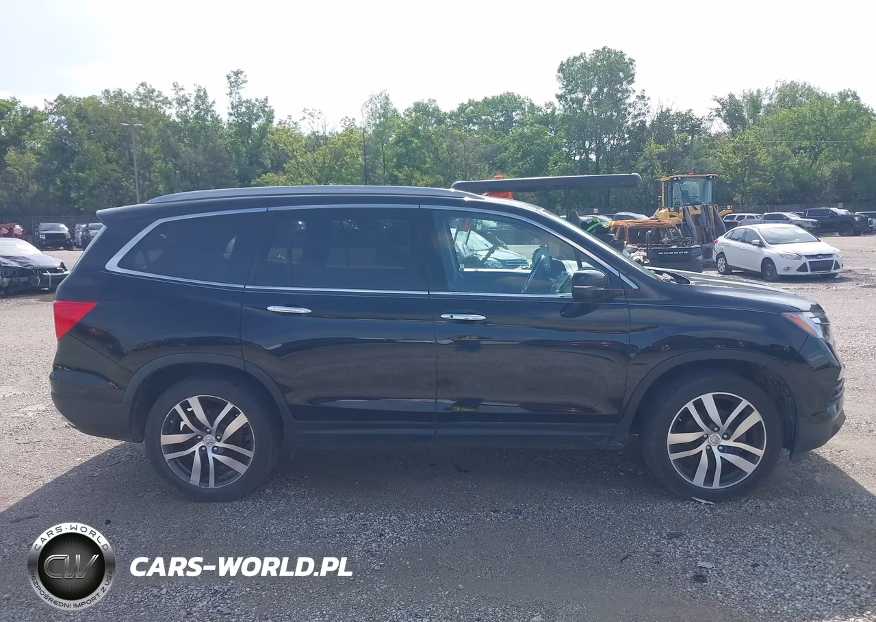 2016 Honda Pilot Elite VIN:5FNYF6H0XGB105424 - 13