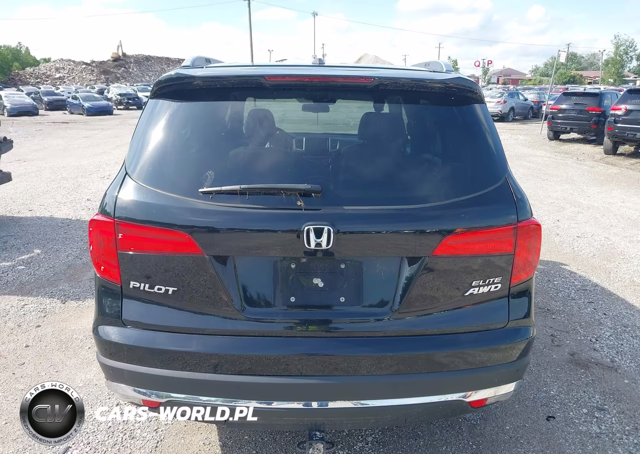2016 Honda Pilot Elite VIN:5FNYF6H0XGB105424 - 16
