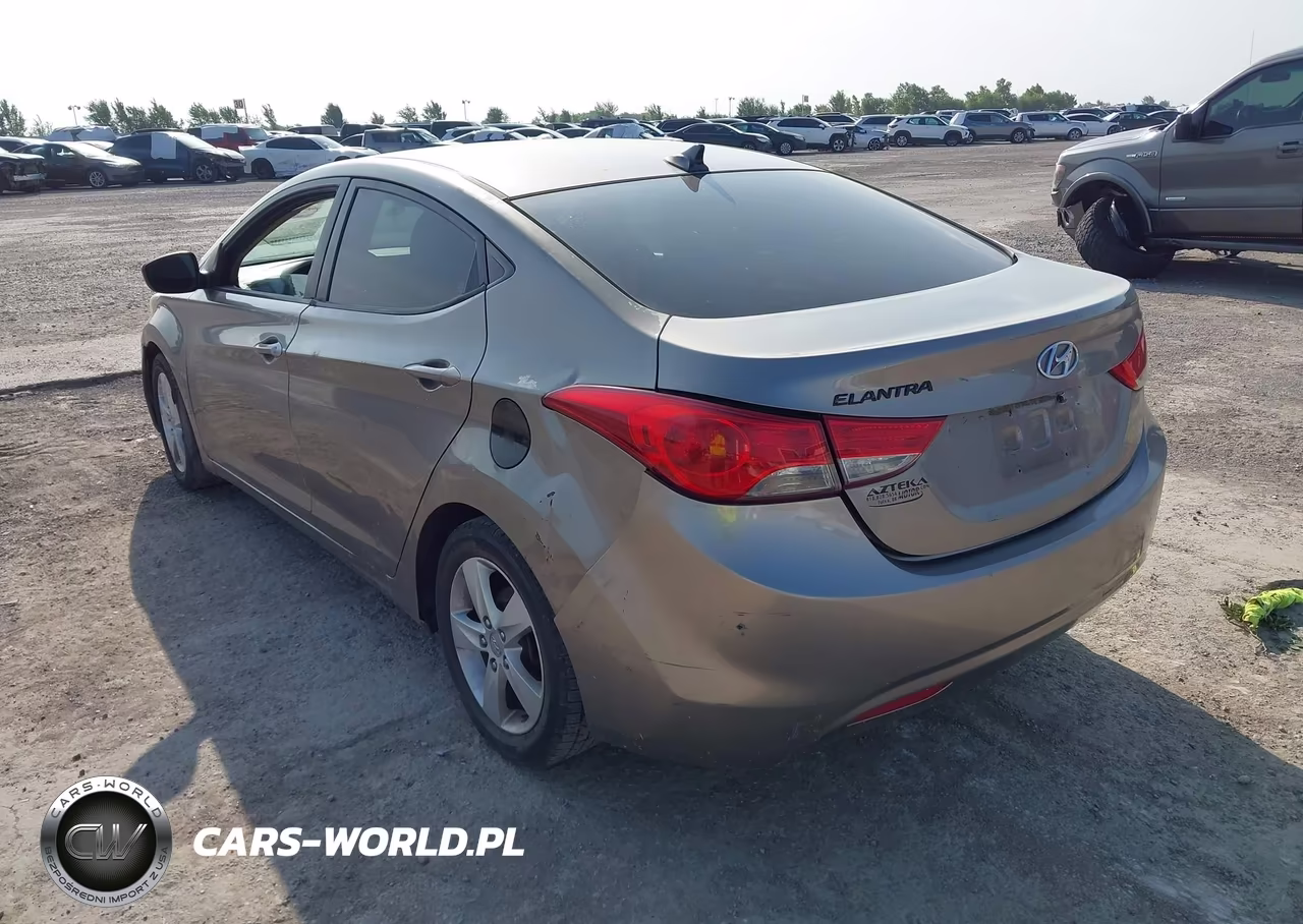 2011 Hyundai Elantra Gls VIN:5NPDH4AE2BH026438 - 3